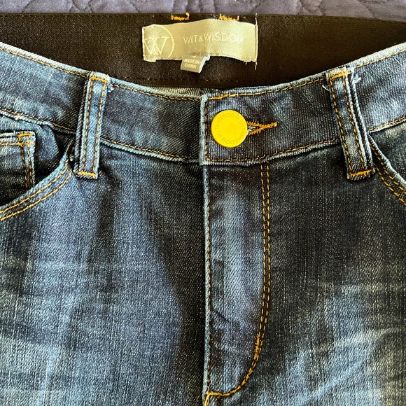 Wit & Wisdom Ab'Solution High Waist Raw Hem Skinny Crop Jeans - Picture 12 of 12